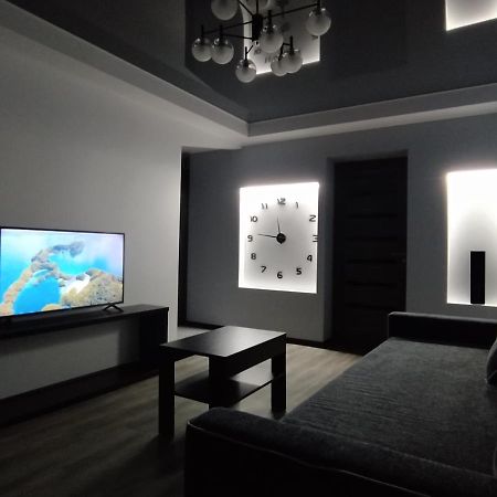 2Rooms Apartment - 181 Gogol Street Zaporizhia Exterior photo